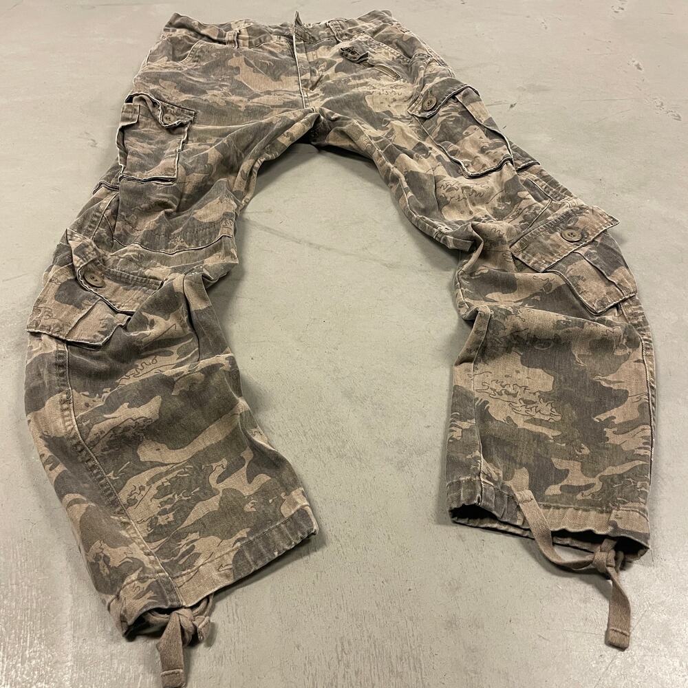 vintage Y2K camo cargo pants 29x29 missing button